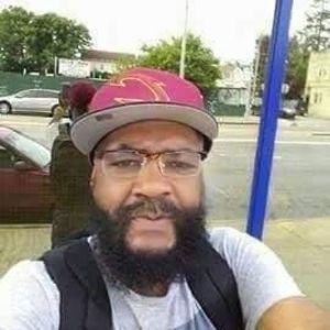 Meet your Posher, Broderick